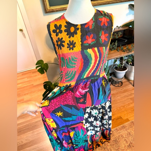 FARM Rio Multicolor Floral Midi Dress - Picture 9 of 10